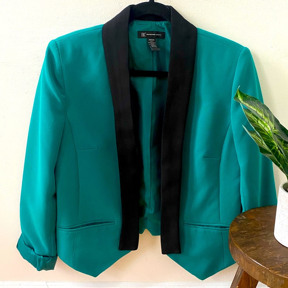 INC International Concepts - Macy’s - Green Blazer with Black collar/lapel.